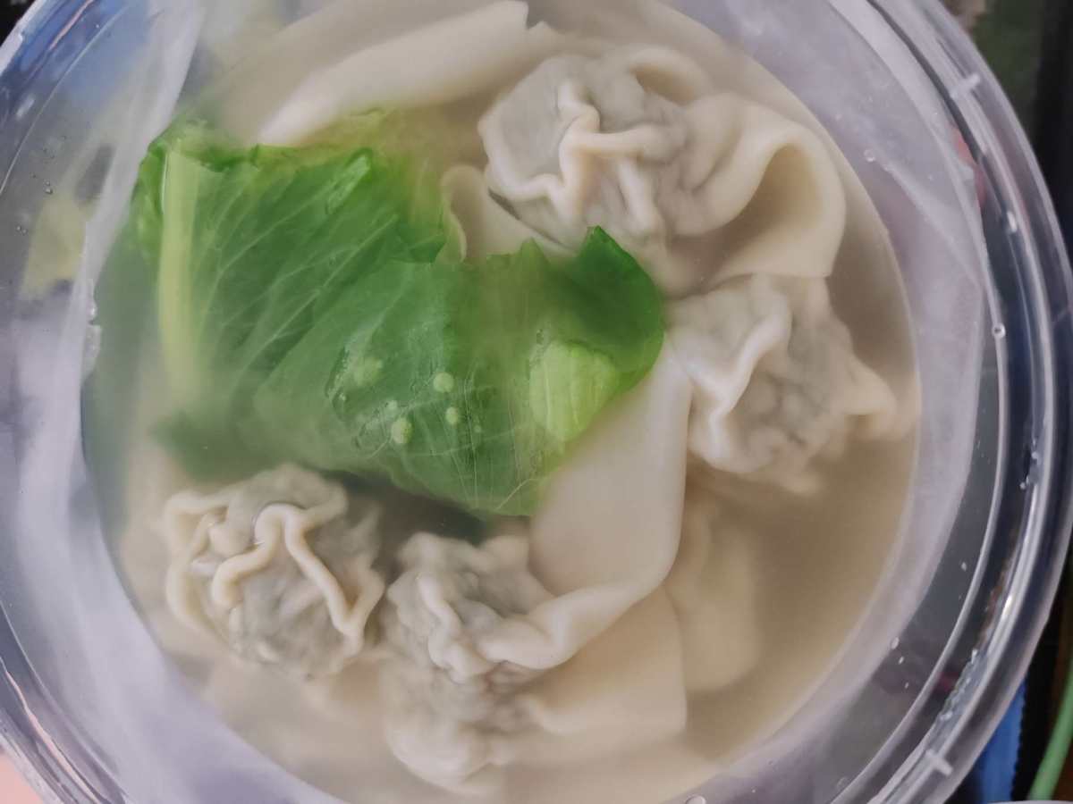 对于每天中午吃什么真的是想破了脑袋！公司楼下食堂的真的不好吃