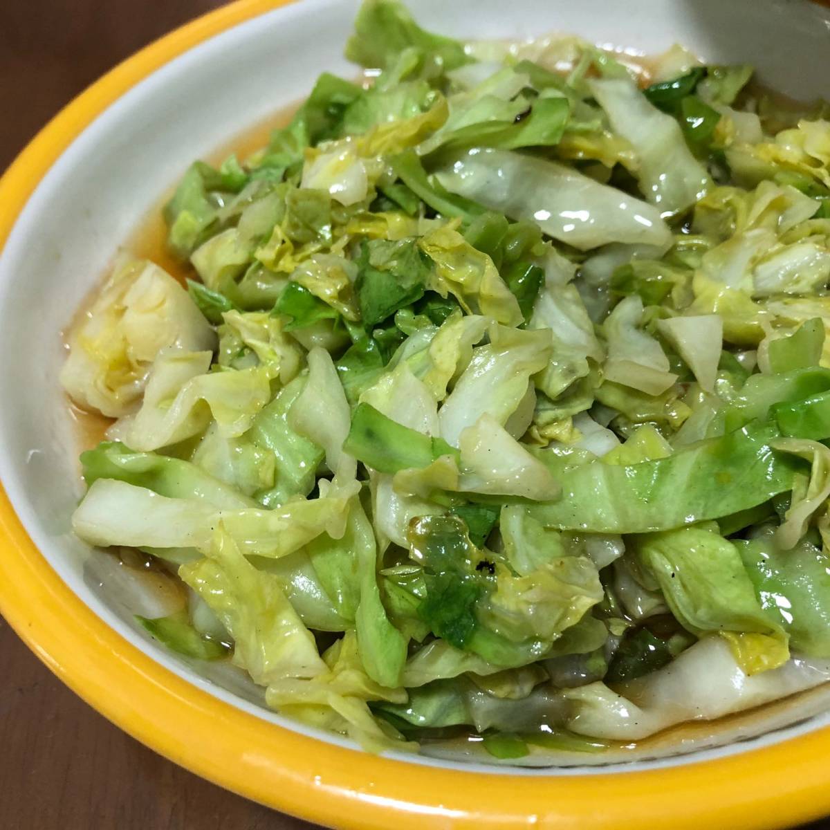 五一假期最后一天大家是不是旅行回来了，今天开始下大雨又恢复阴