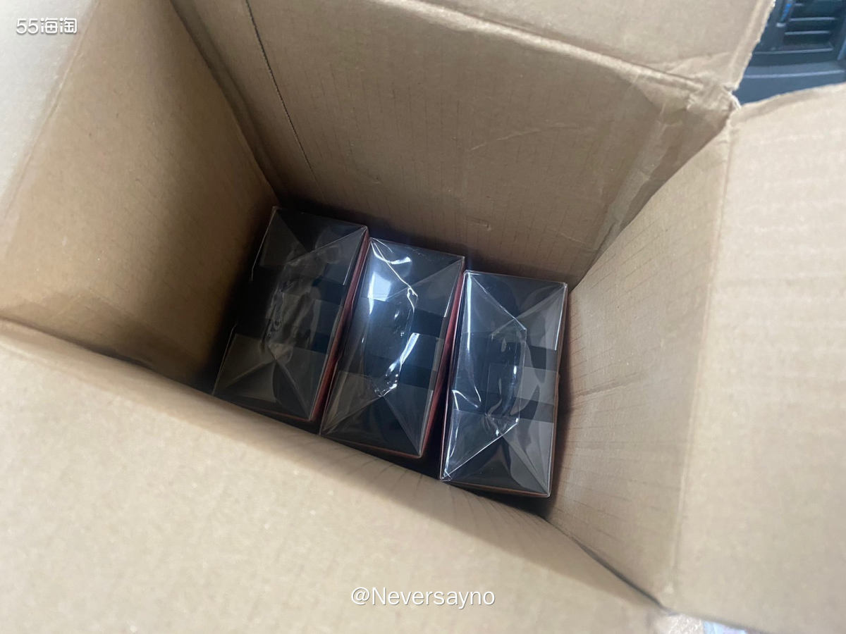 📦开箱pb中文网2个月才到的一个订单，prada香水  ▪