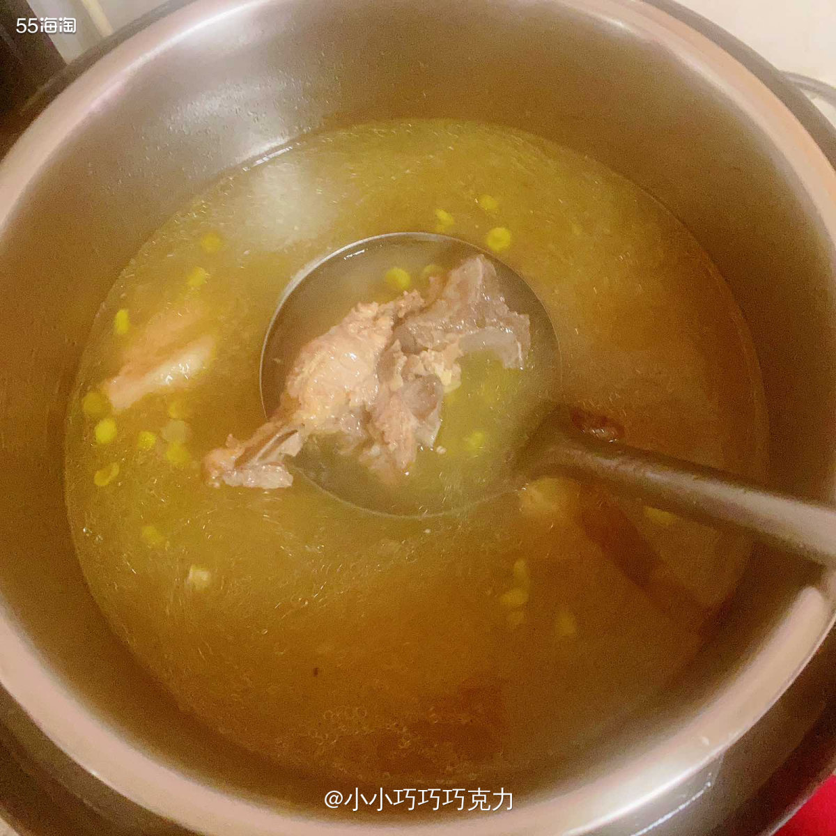 周末不忙又回家啦，妈妈又做了好吃的😅，还把昨天我自制的卤味