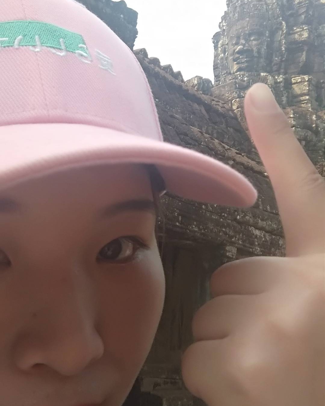 说起帽子，我就想到了没生娃之前出国旅游带的一些帽子，也不算什