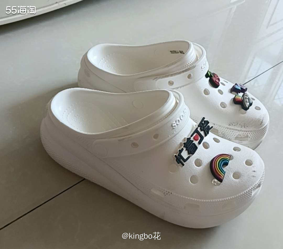 ⏺又到crocs买洞洞鞋，萌萌系列价格美丽又好看啊  🔷主