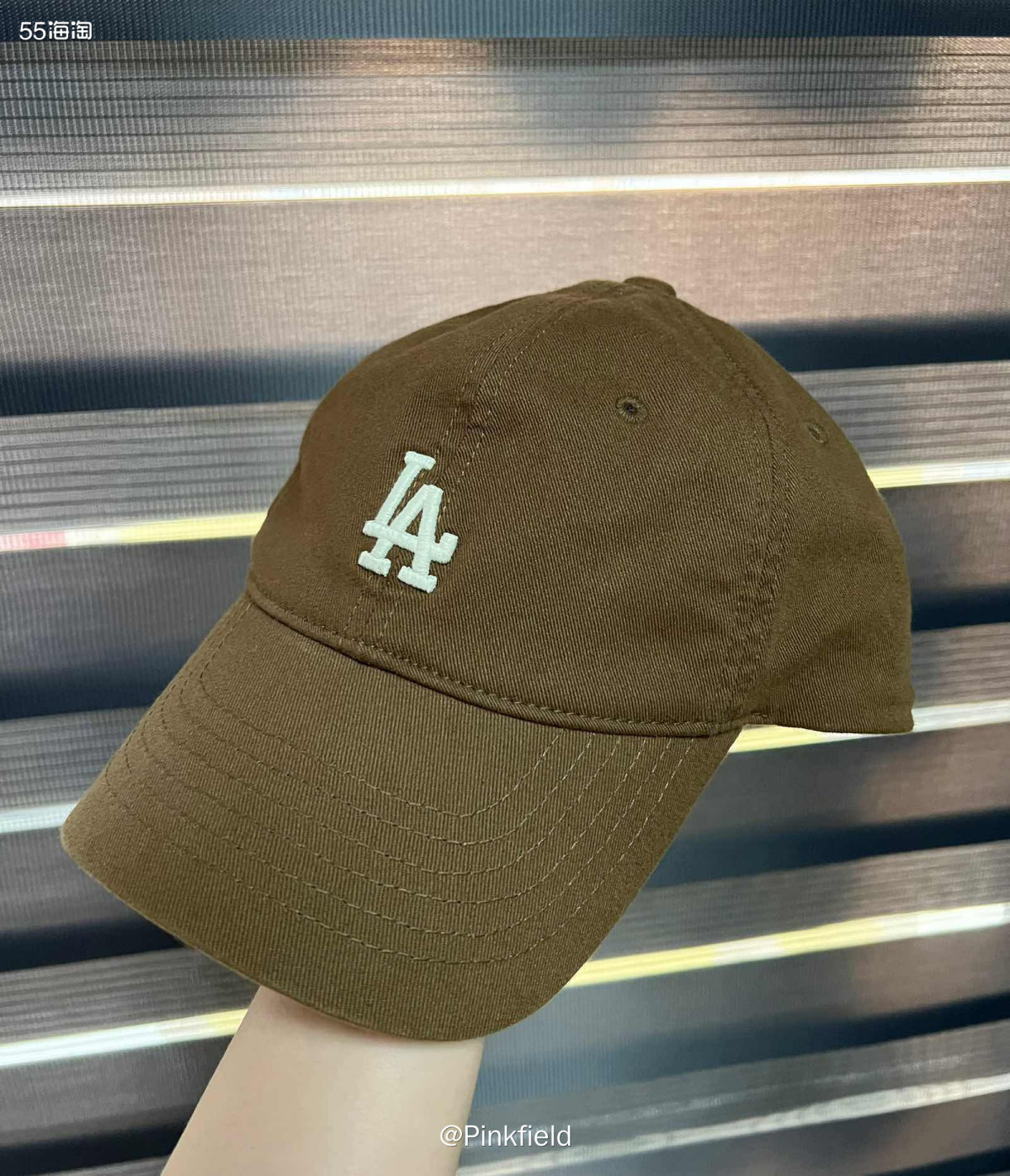 🧢距离上一次戴鸭舌帽已经将近10年了吧！那是大三在高雄义大