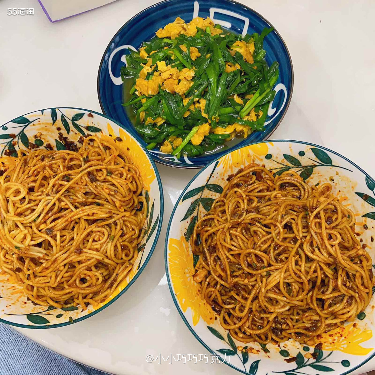 前几天在抖音直播间买的宽窄巷子的燃面到了，今天晚上不知道吃什