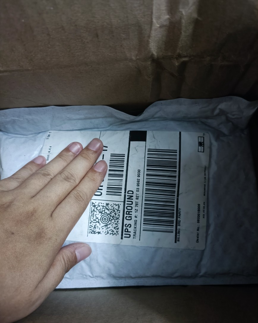 最近coach包包买是不包*的，但是买饰品还好，上个月饰品打