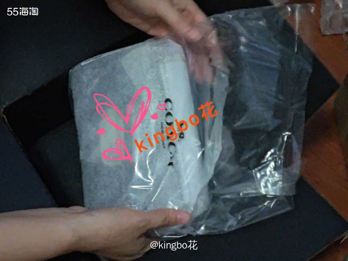 ⏺终于收到一个coach小包了，前面清关许久都还没出来  �