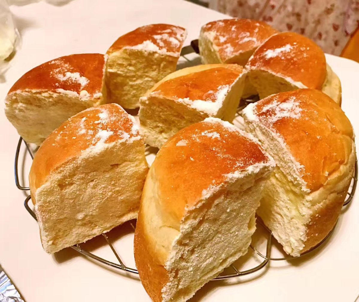 以前给孩子做奶酪包都是买kiri奶酪，最近突发奇想，自制奶酪