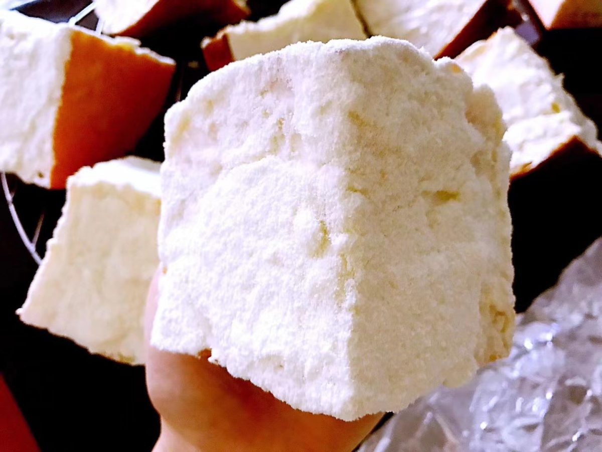 以前给孩子做奶酪包都是买kiri奶酪，最近突发奇想，自制奶酪