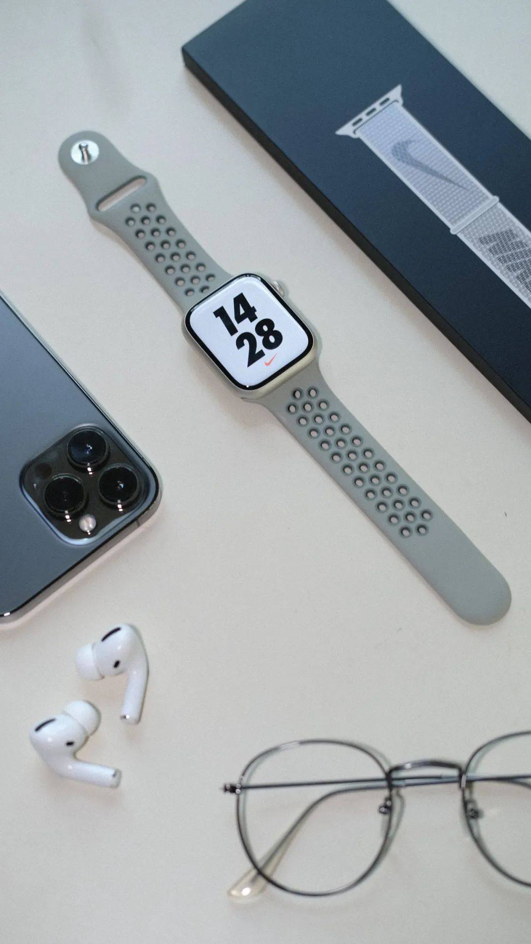 🍎苹果产品分享： Apple Watch 2014 年苹果