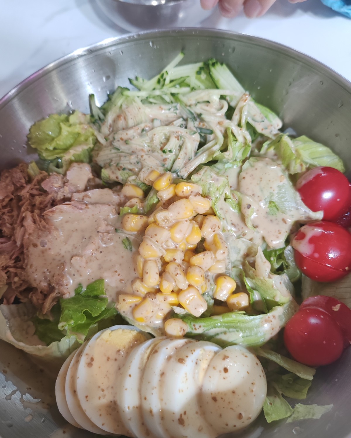 今天的晚餐是和闺蜜一起吃的两个人简简单单来个部队火锅吧！今天