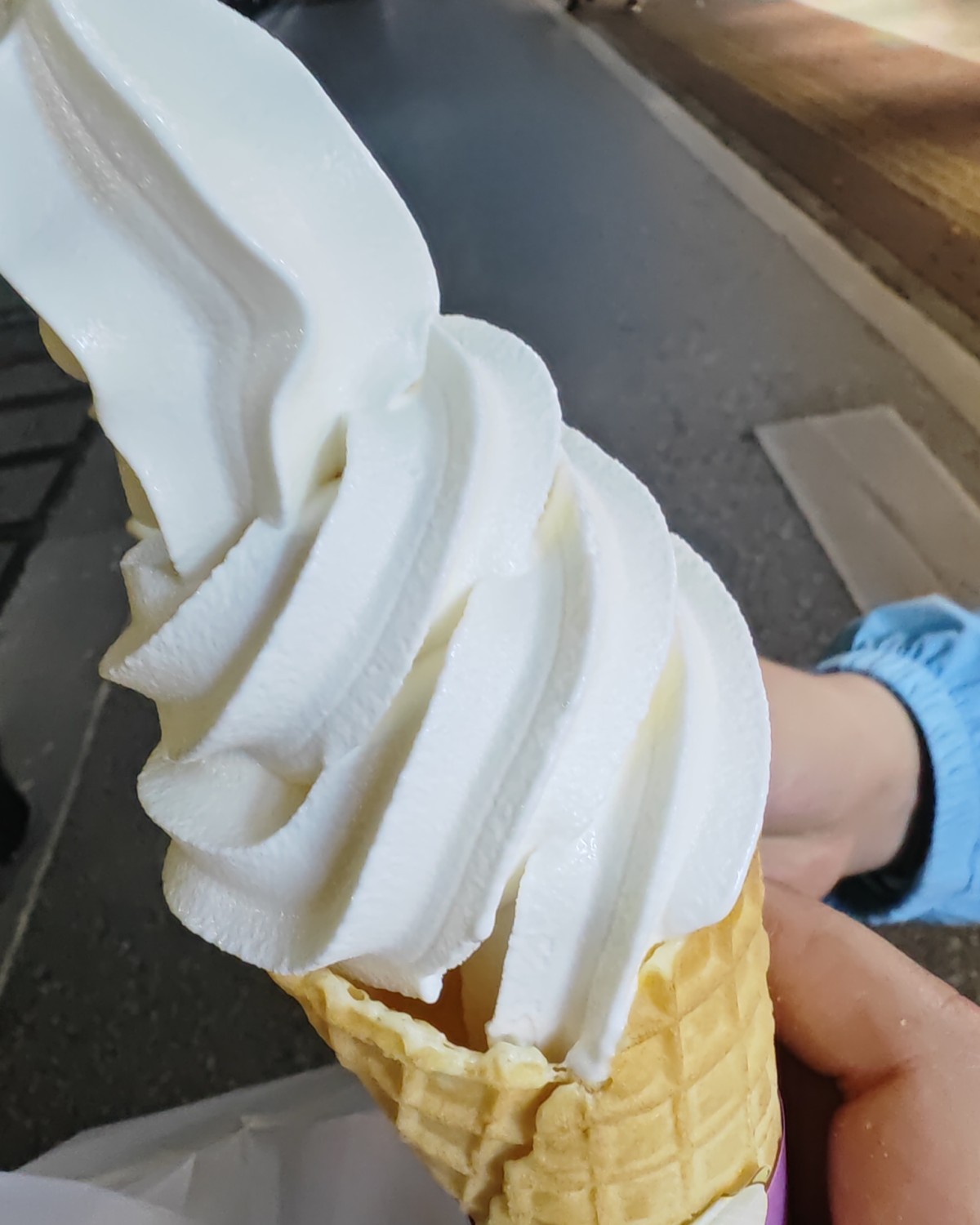 今天的晚餐是和闺蜜一起吃的两个人简简单单来个部队火锅吧！今天