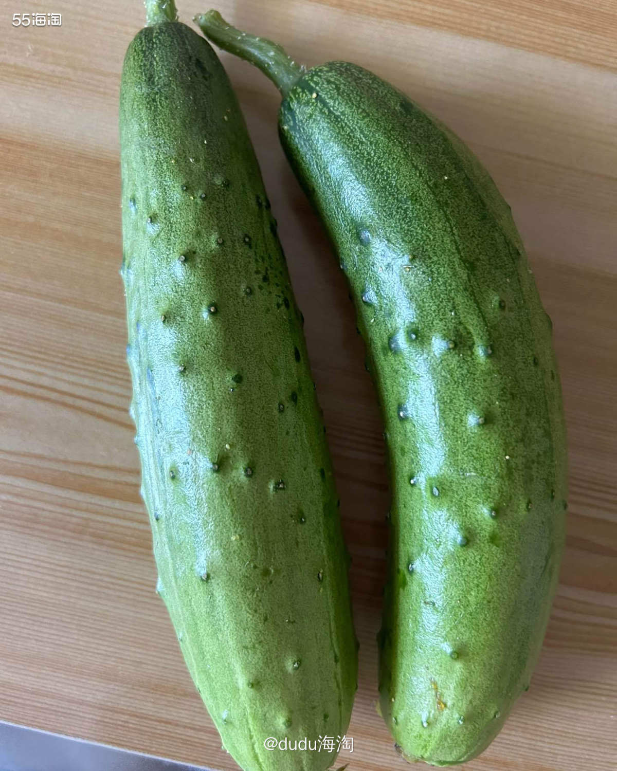 💓夏天到来，各种瓜果都熟了，早市上得黄瓜都大批量上架了，卖