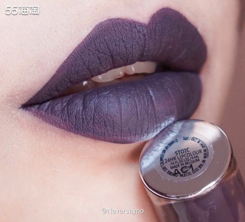 👄mac新品唇釉，质地拔干毫无亮点  🔘品牌：mac �