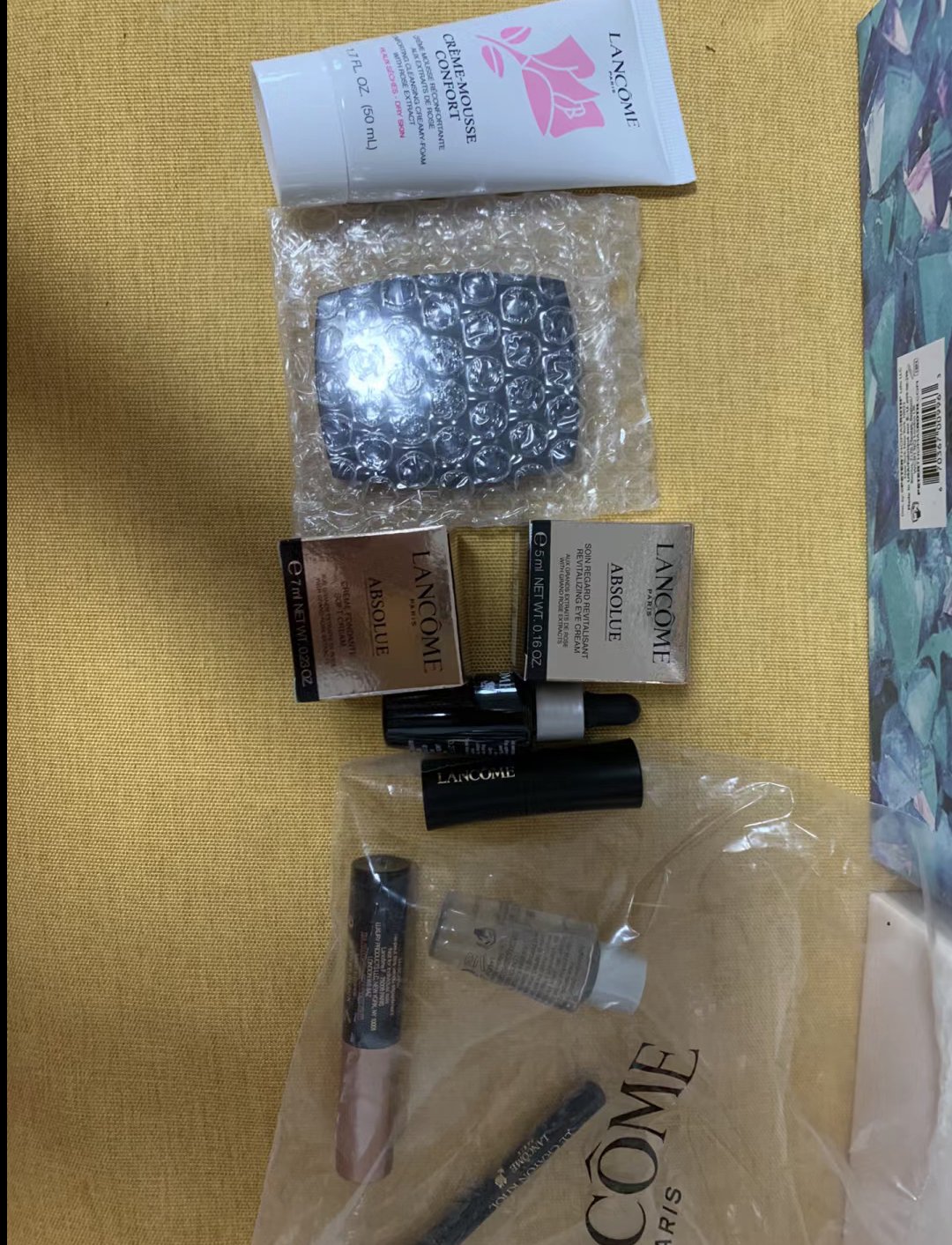 Macy's梅西百货美国境内满25美金免邮，另外还