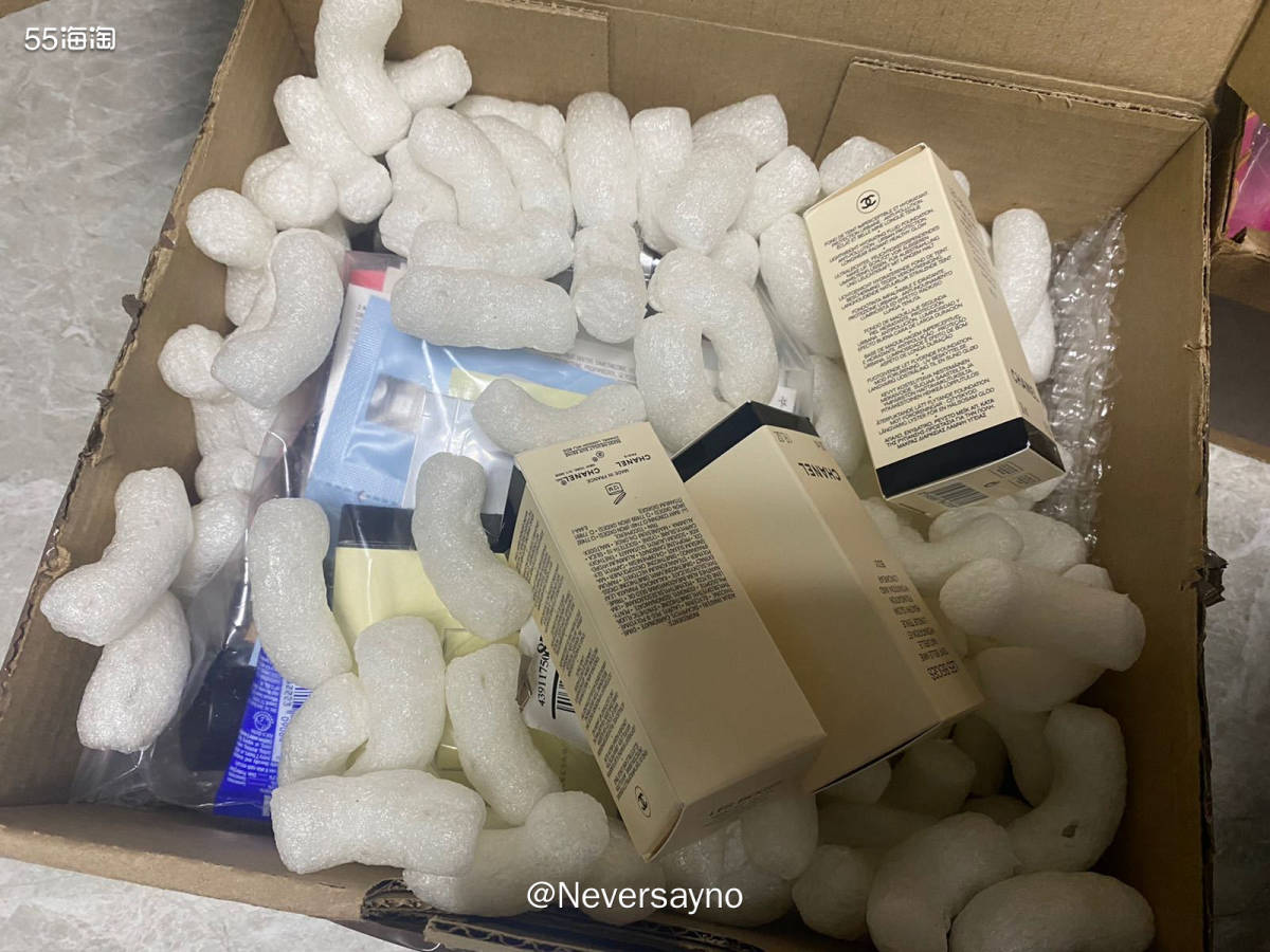 📦开箱第69箱转国包裹，10天到手的香奈儿粉底液也太快啦 