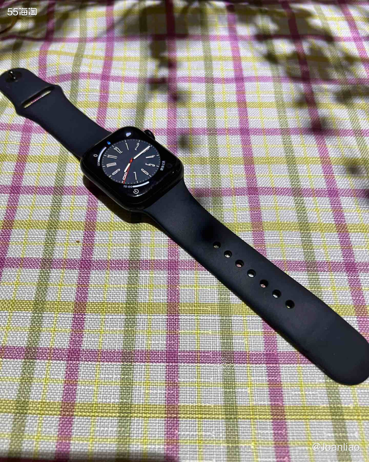 Apple Watch SE是苹果公司于2020年发布的智能