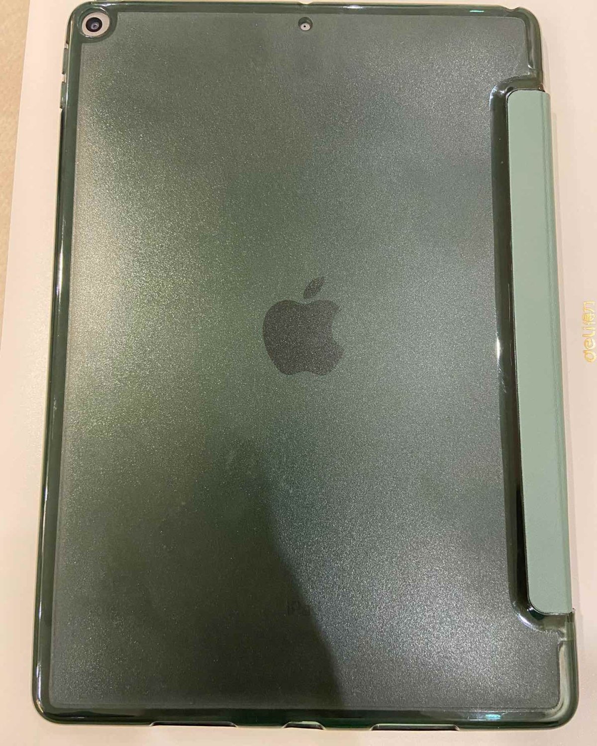 Apple有不少值得购买的产品，最经典的平板电脑，引领技术新