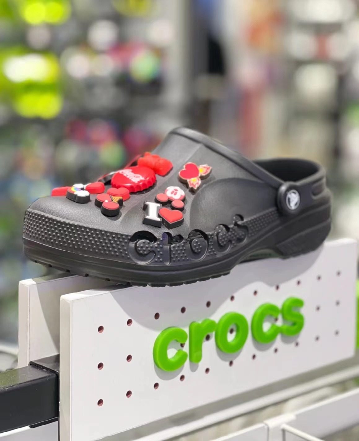 一直想买洞洞鞋，看55小编多次推荐了crocs美国官网折扣，