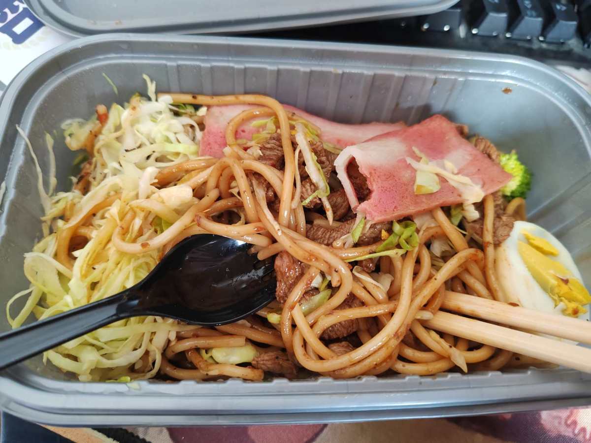 这个是前天中午点的午餐啦，拍了照没来得及写，今天补上吧！这家