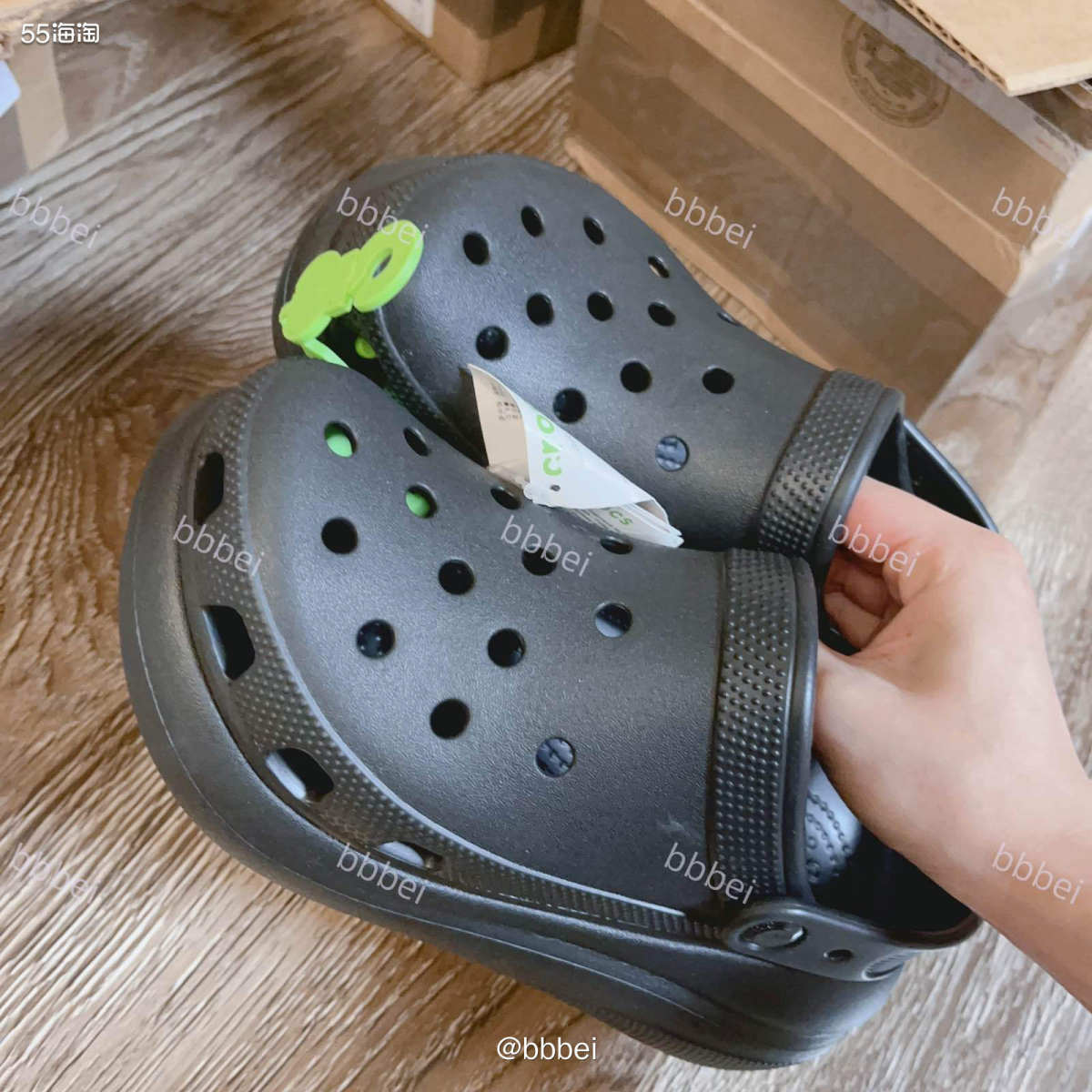 🌼洞洞鞋 🍃我买的黑色W7 🍃 最近crocs的洞洞鞋