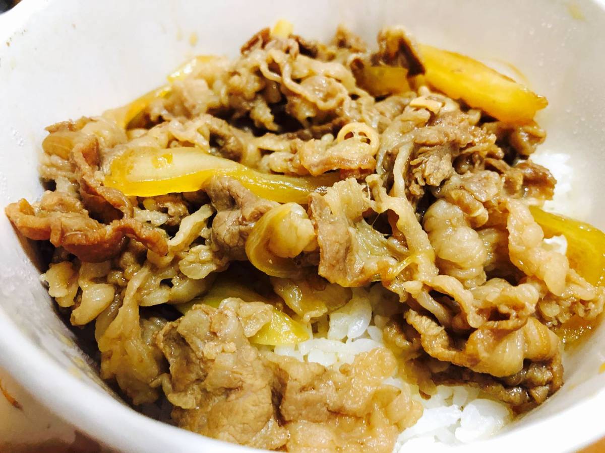 平时不爱吃主食今天正好有个建行20-7的外卖红包想用掉，比较