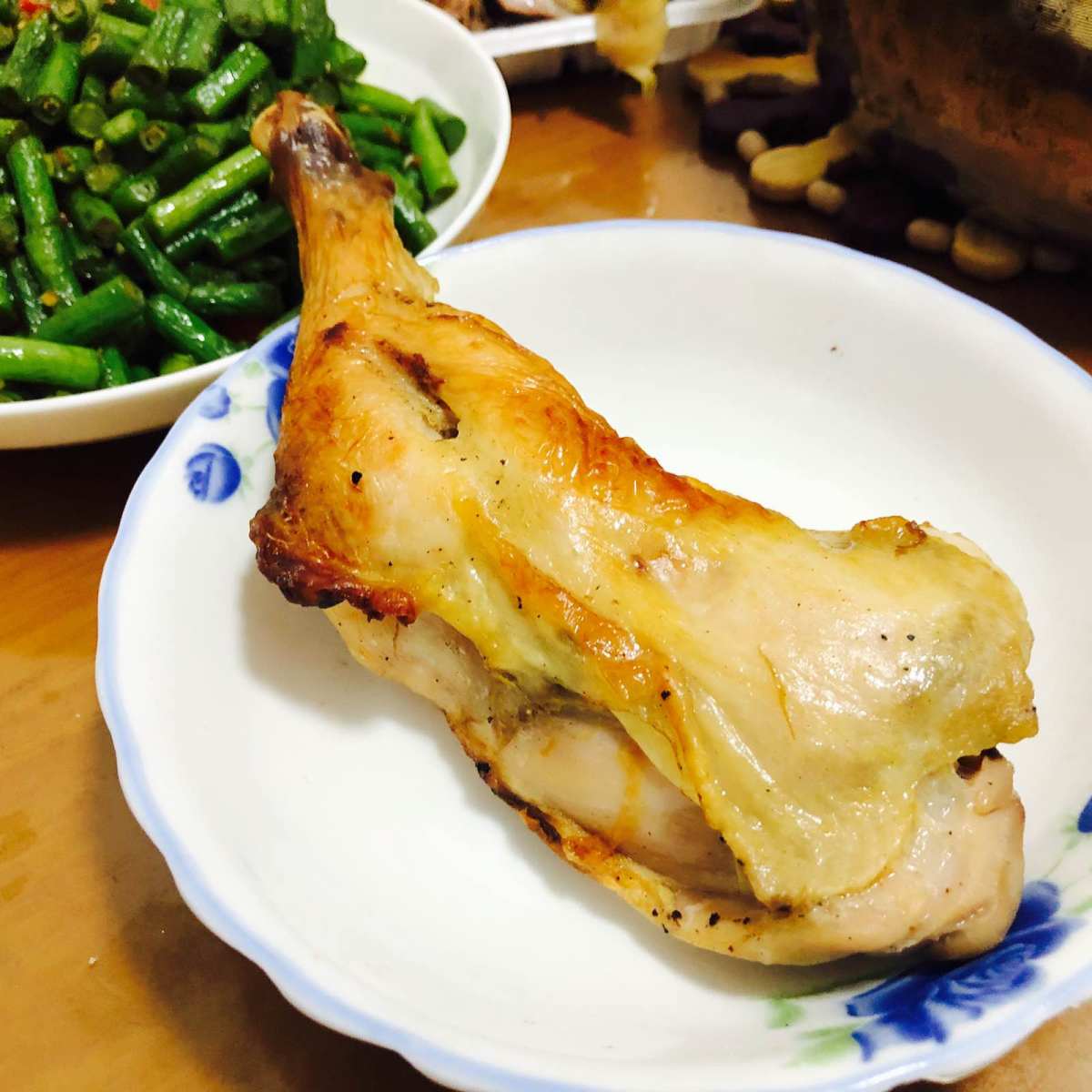 一到夏天做饭热的情况下，南京人最方便的就是去斩碗鸭子啦😂这