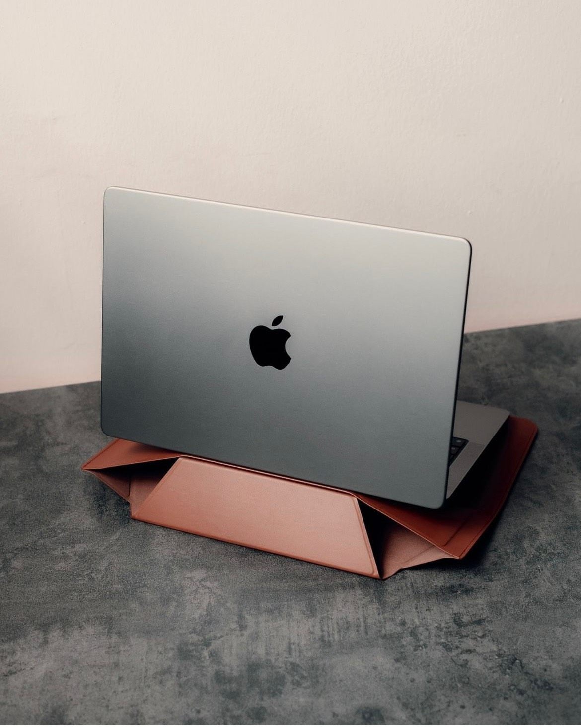 如果说要推荐一款性价比的Macbook，那肯定是搭配M1处理