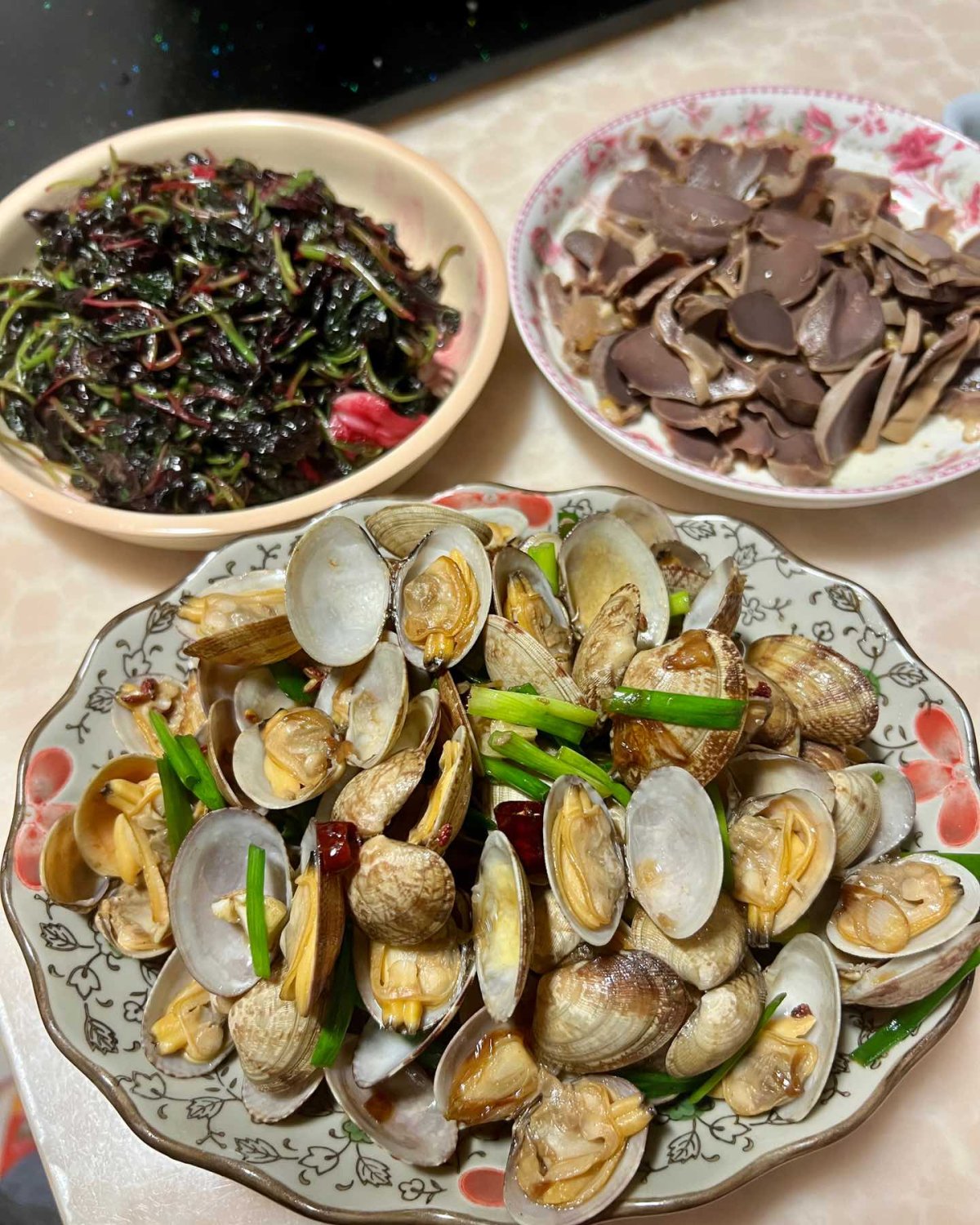 因为羊的关系这周都没有外食，虽然很想念各种辣味各有重口味食物