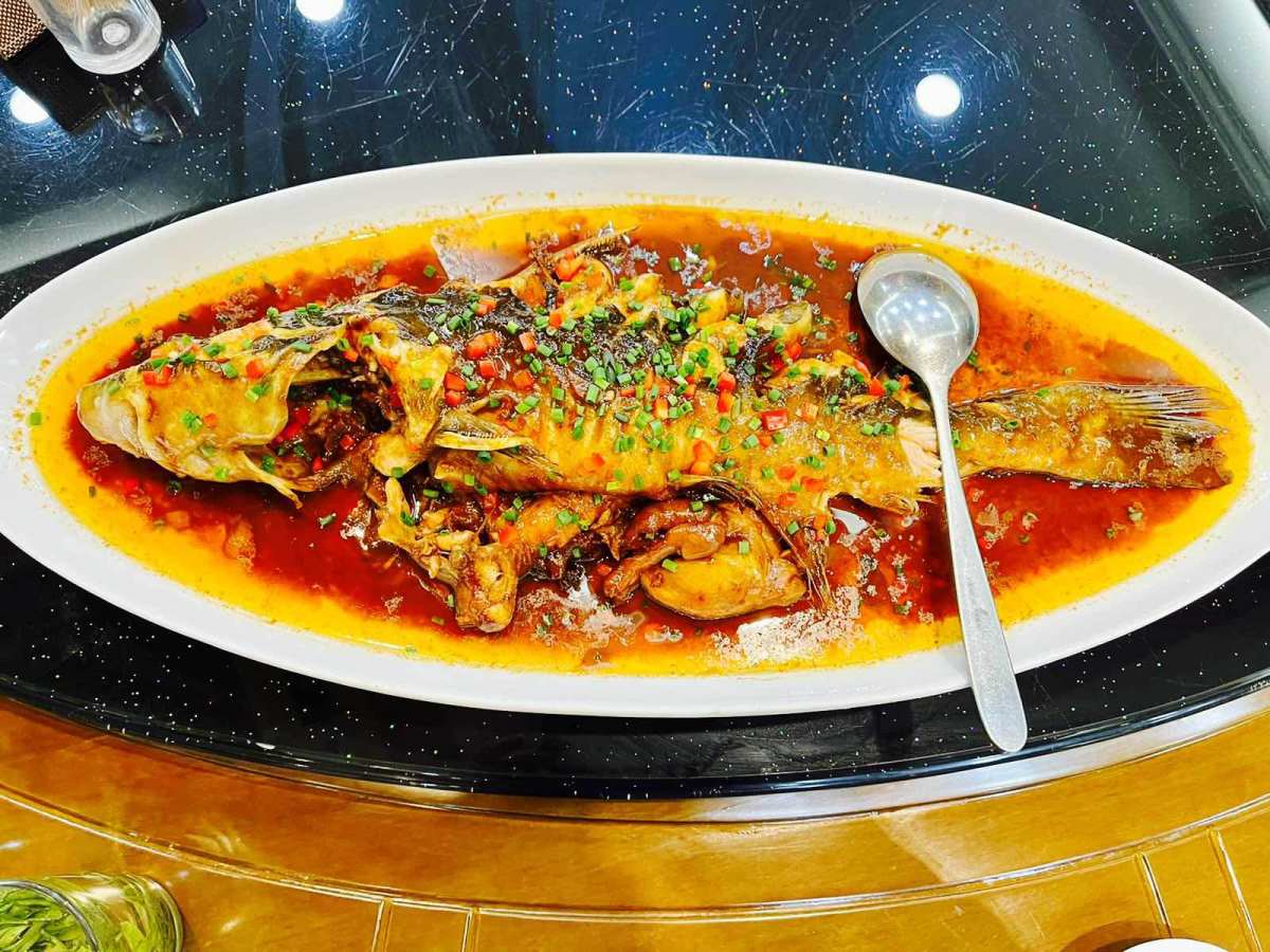 小长假第二天，跟天然氧吧来个邂逅，在山里呆了一天，下山后吃了