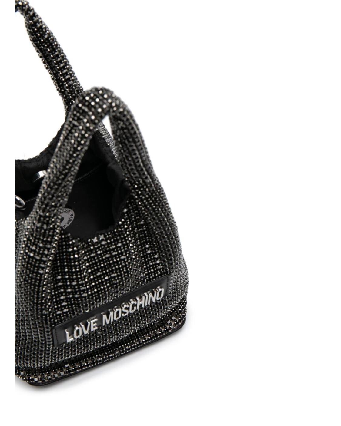 近年来blingbling的包包很受欢迎，特别是小巧精致的款