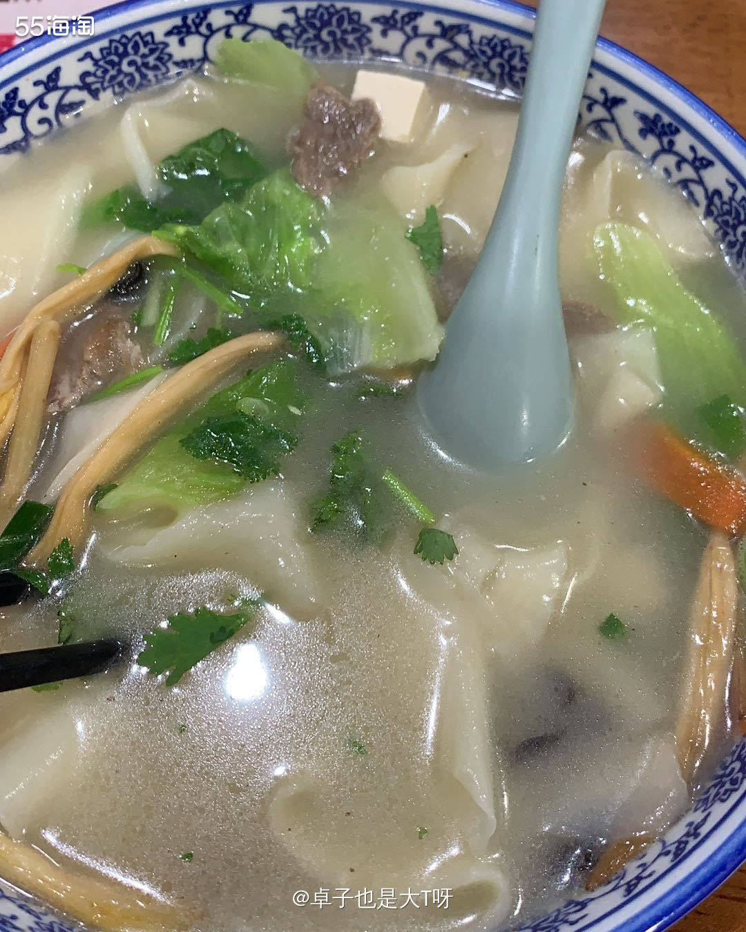 这家店其实在家楼下已经很久了，应该是从我住这里，他就已经在了