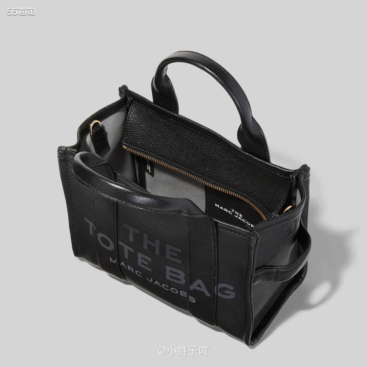 我上一篇不是介绍了皮质感的包包嘛～后来又找到一款了，结果给我