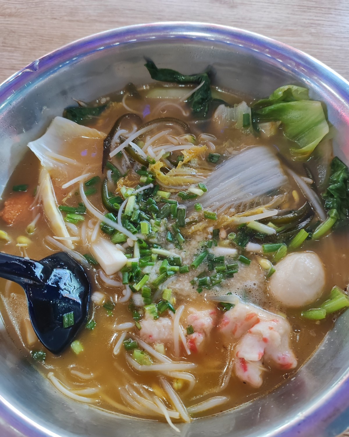 昨晚因为想要去做个指甲，所以都没回家吃饭饭，直接就去做指甲了