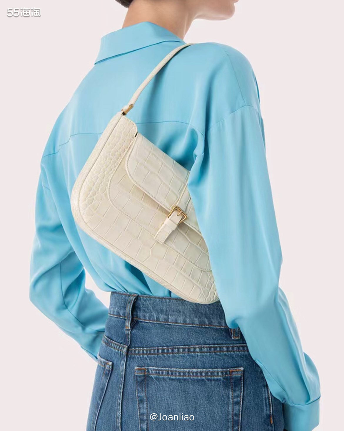 By Far来自保加利亚的小众品牌，设计风格主打的是极简复古