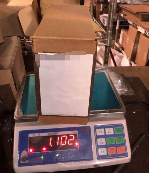 现在小妹妹好喜欢蔻驰包包，找我下单的很多小姑娘都是来买蔻驰包