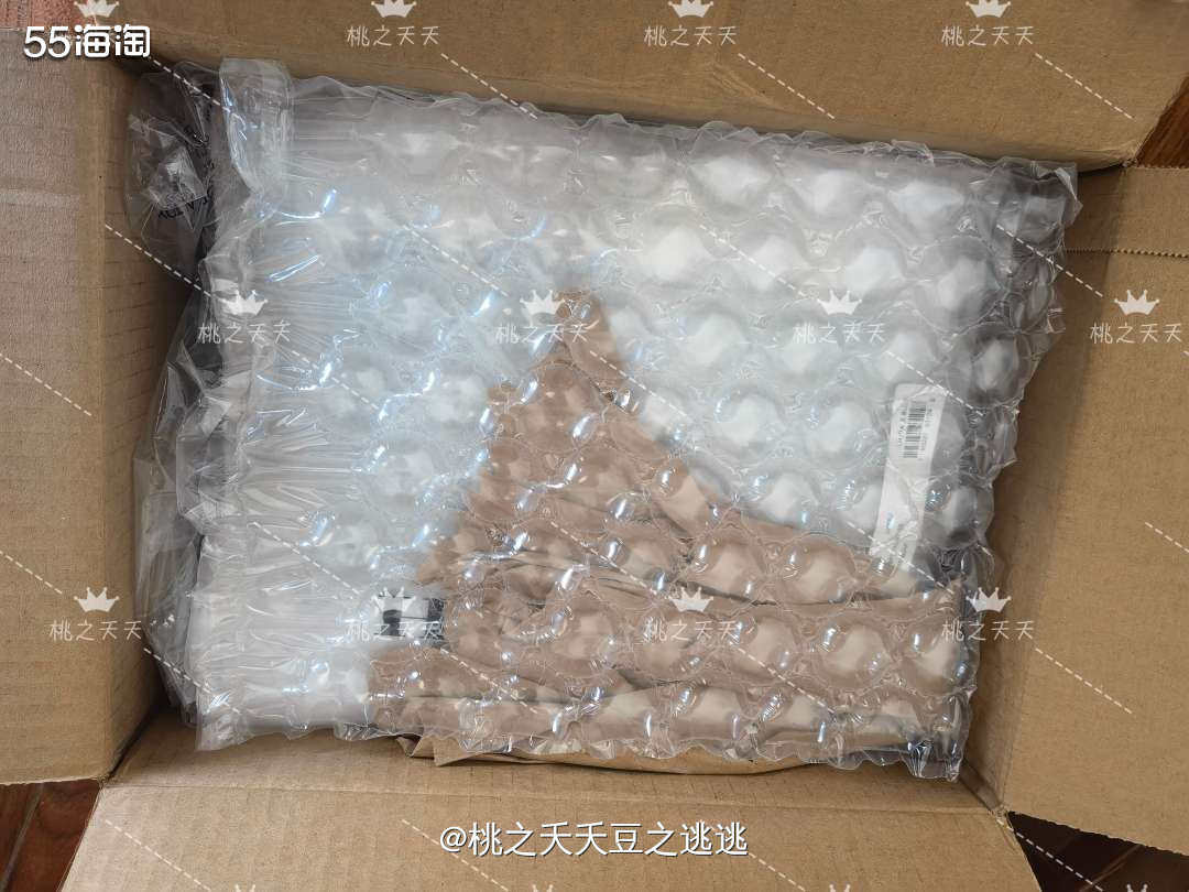 💫这一单就是冲着赠品下的，送一大堆q香，外加三个香薰蜡烛小