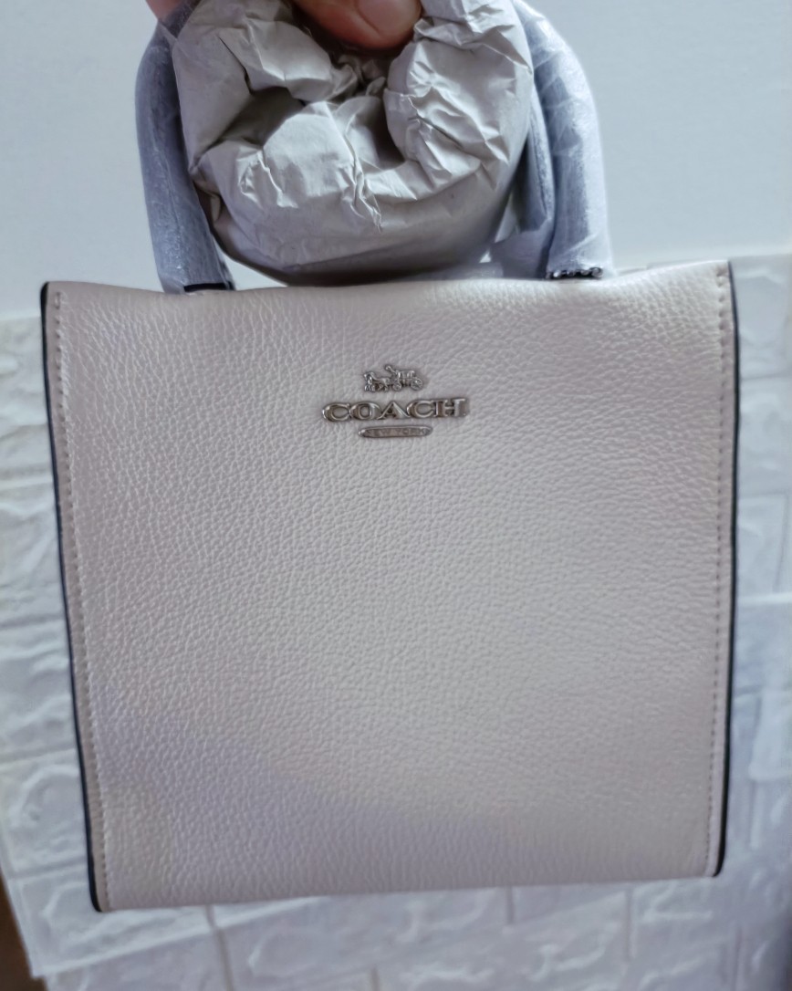 对比去年，我今年买的东西整体要丰富了很多，不再只是购买护肤品