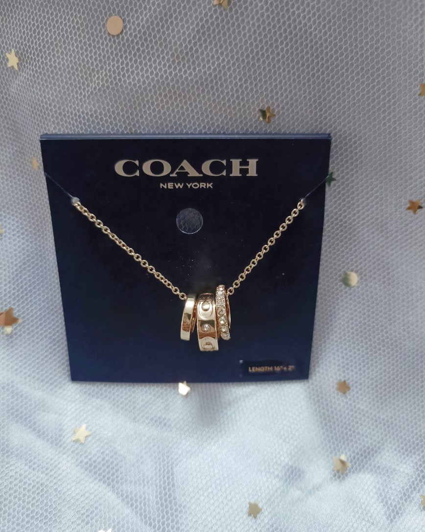 对比去年，我今年买的东西整体要丰富了很多，不再只是购买护肤品