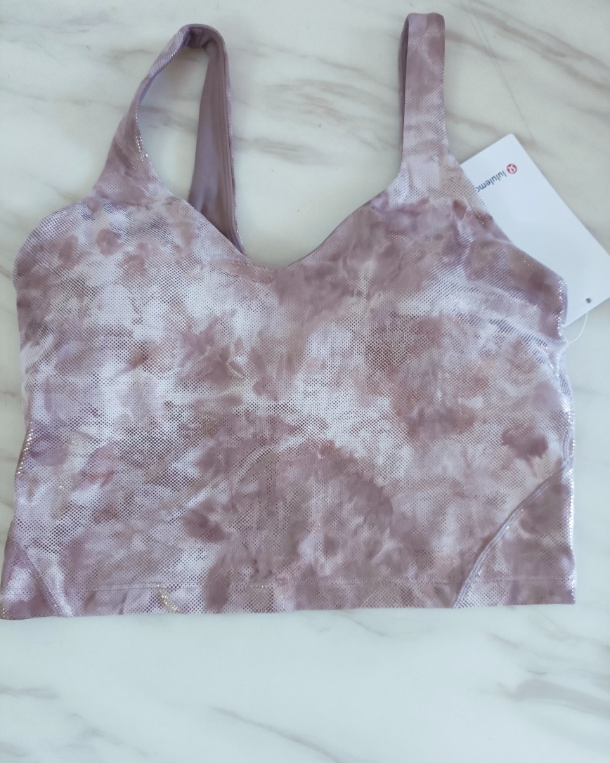 对比去年，我今年买的东西整体要丰富了很多，不再只是购买护肤品