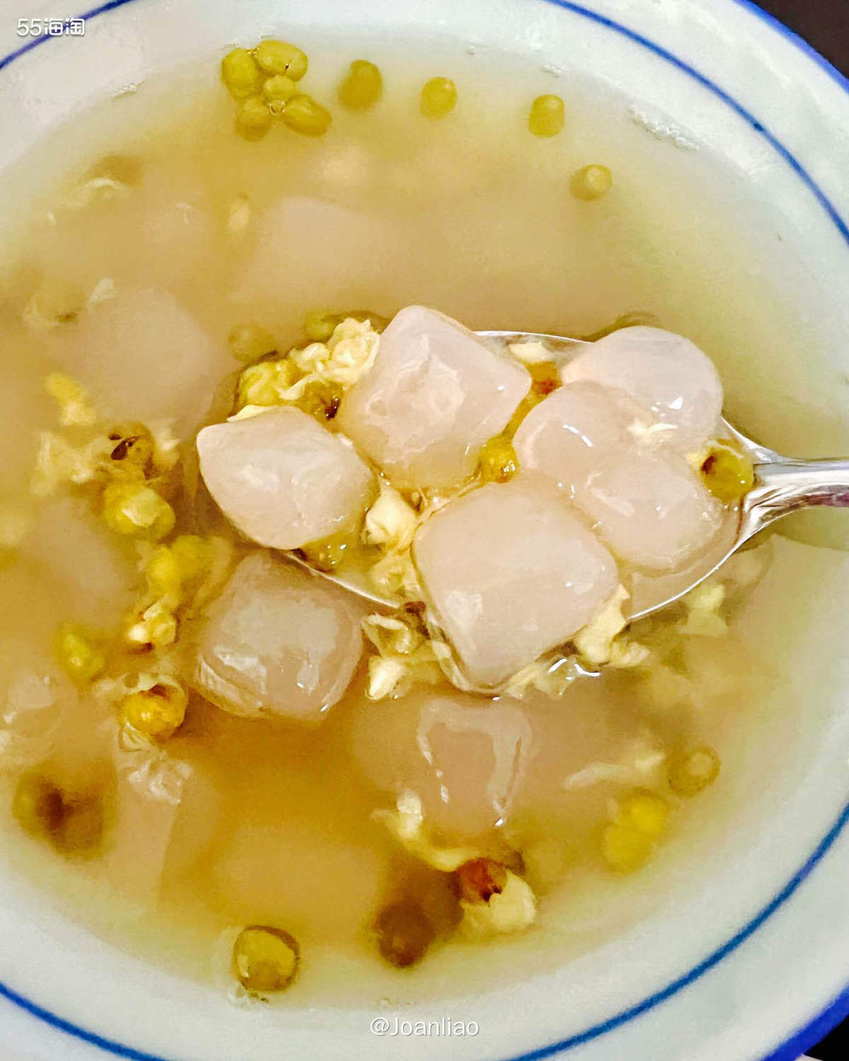 今天刚好家里煮了绿豆汤，就想到前几天看了美食博主做的阿达籽，