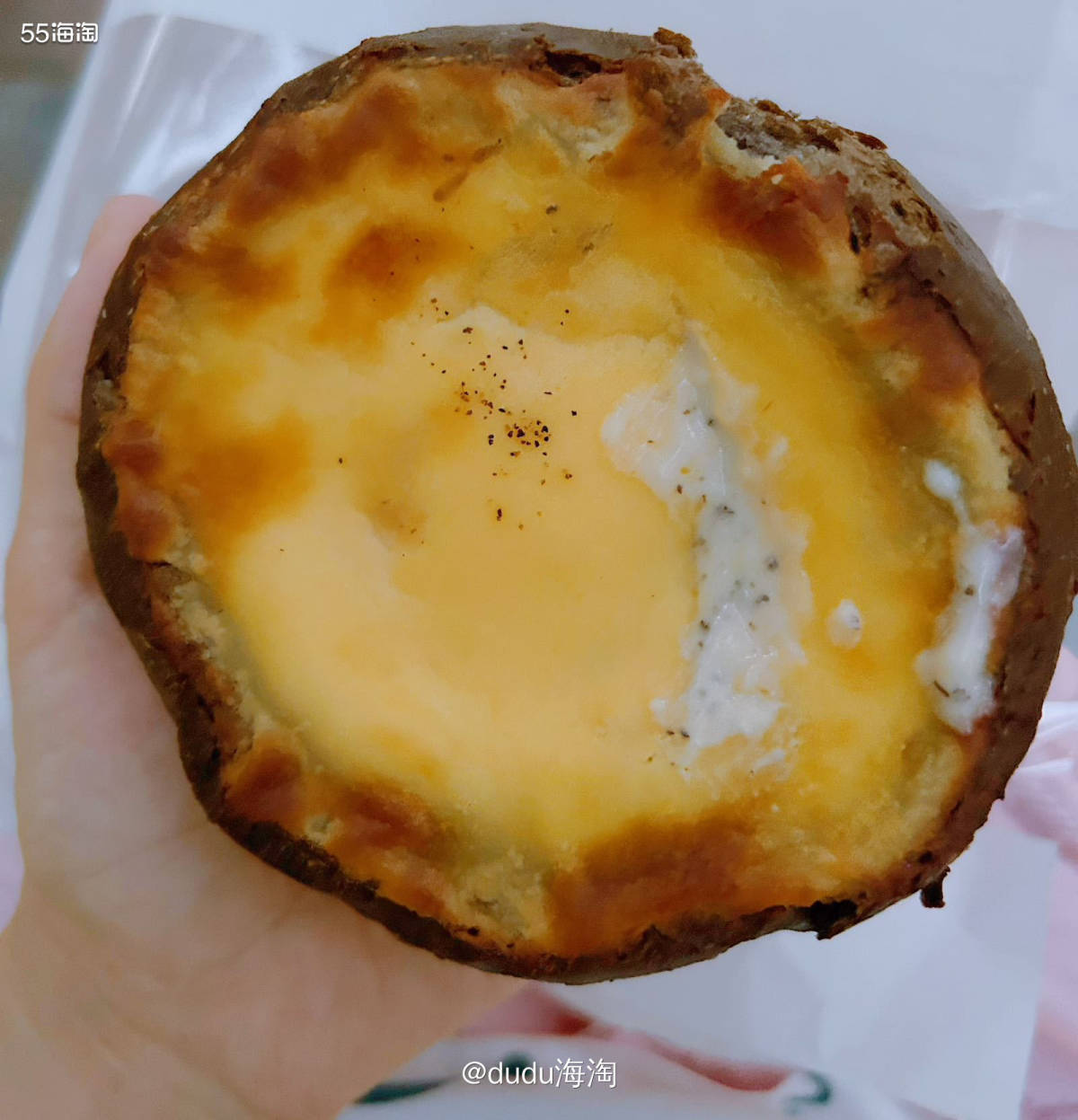 💓前几天遛娃的时候经过糕点房，和队友买了一盒椰奶冻回家，发