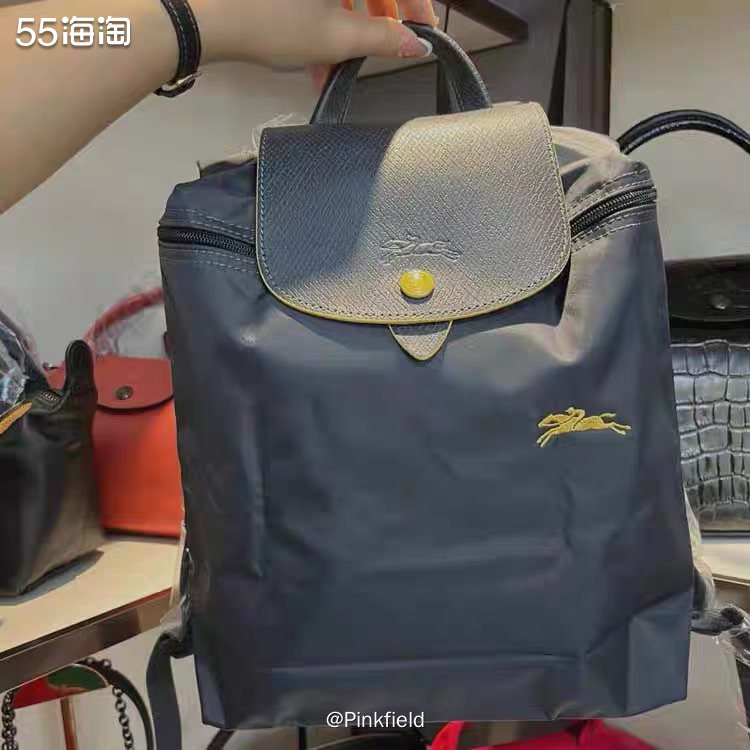 🎒龙骧的包包大家一定不陌生吧，饺子包、双肩包都是它家热门系
