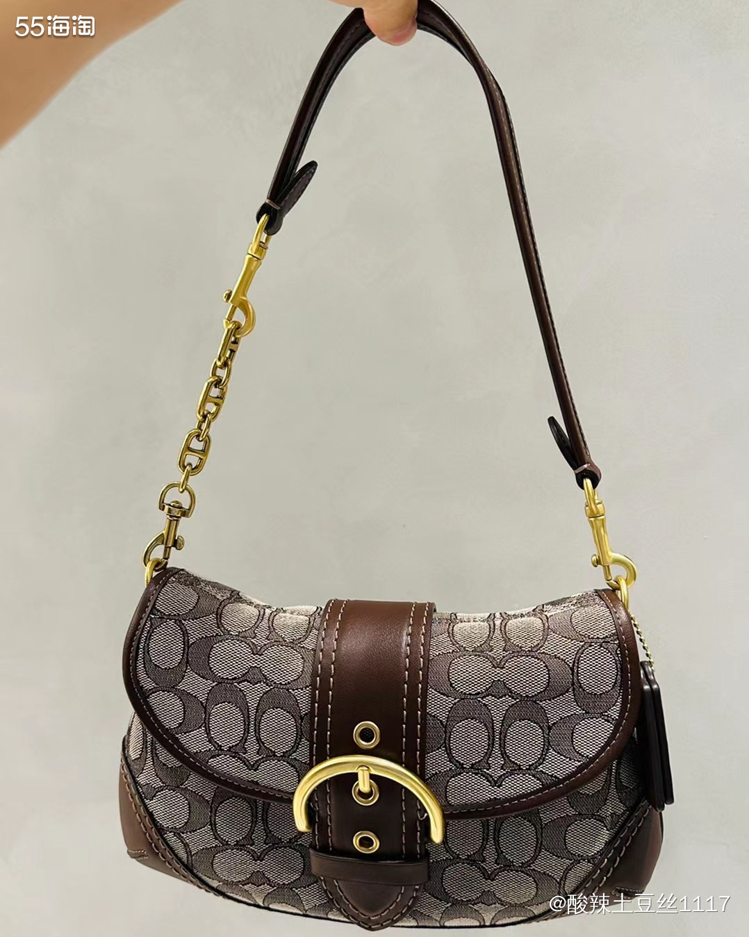 这款包包是coach今年出的，他们是换了设计师吗，感觉最近的