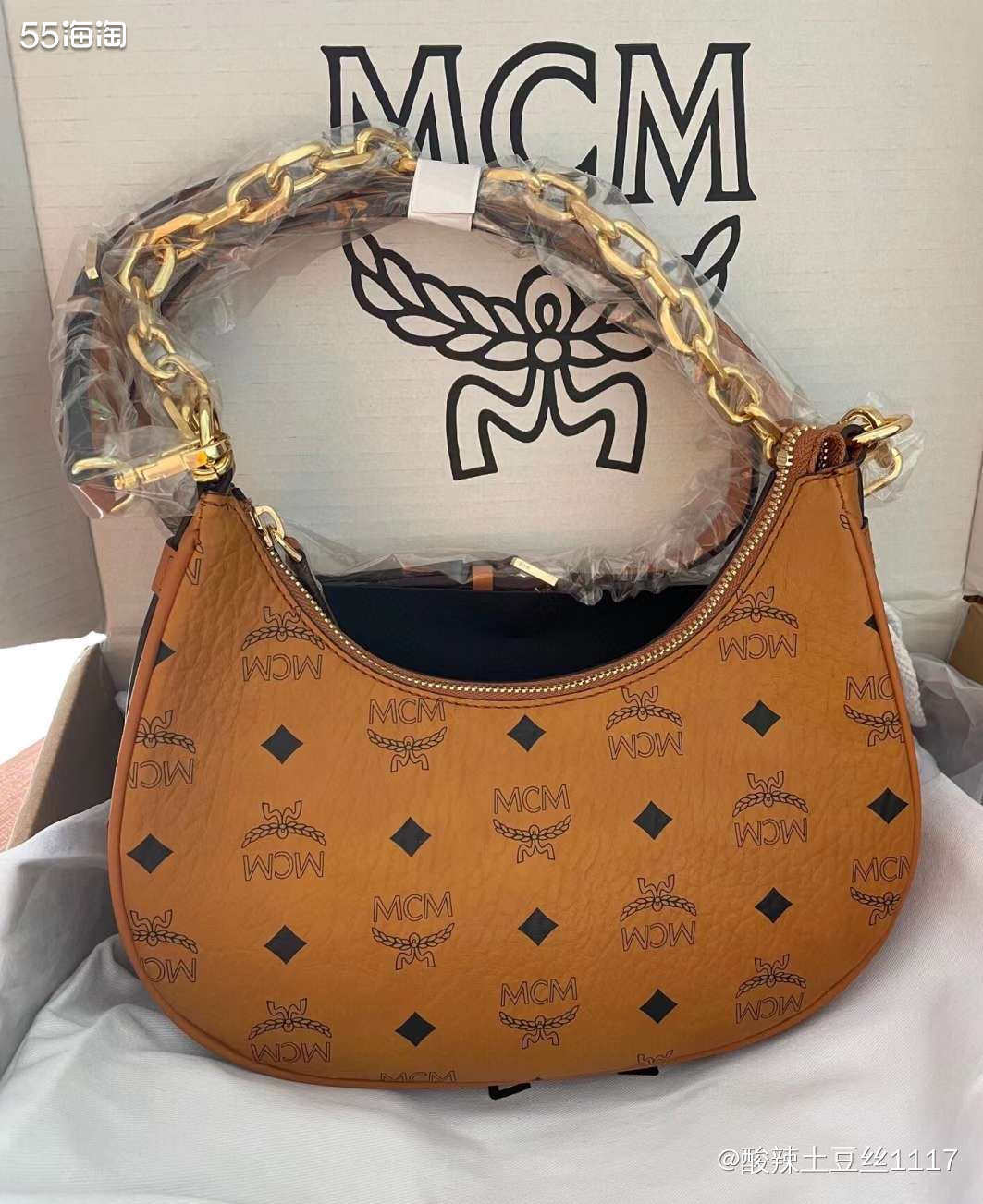 mcm的海淘途径一般是韩国店，其实真的韩国好无聊，那边柜姐态