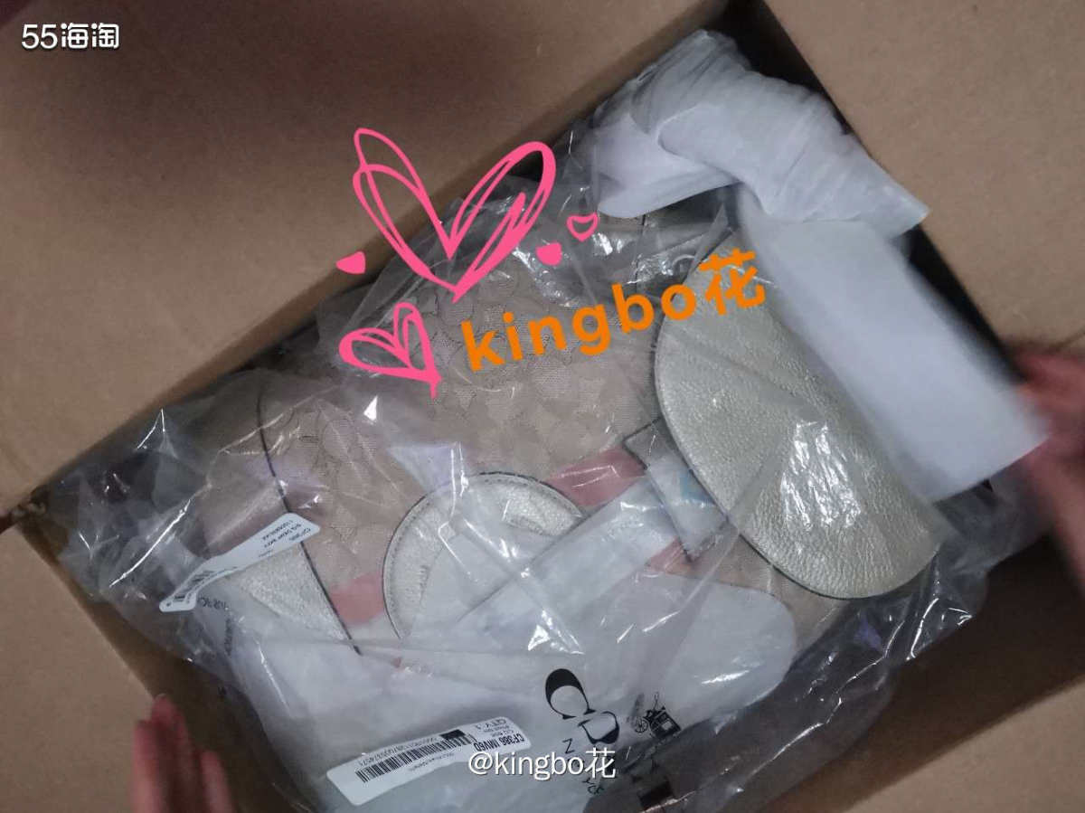 Coach粉金背包绝版开箱，幸运的居然抢到了断货王  也是没
