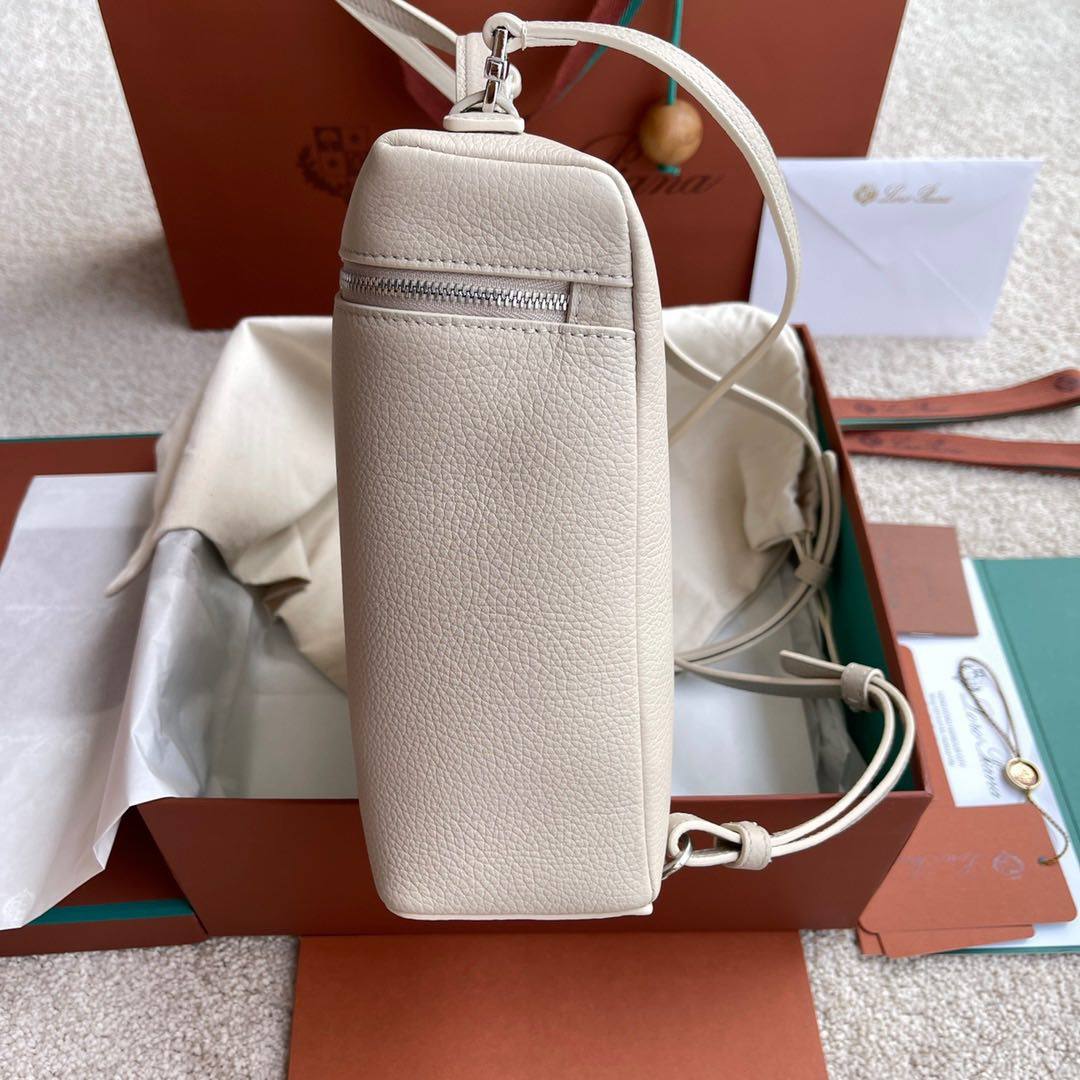 Loro Piana Extra Pocket双肩包还是那样