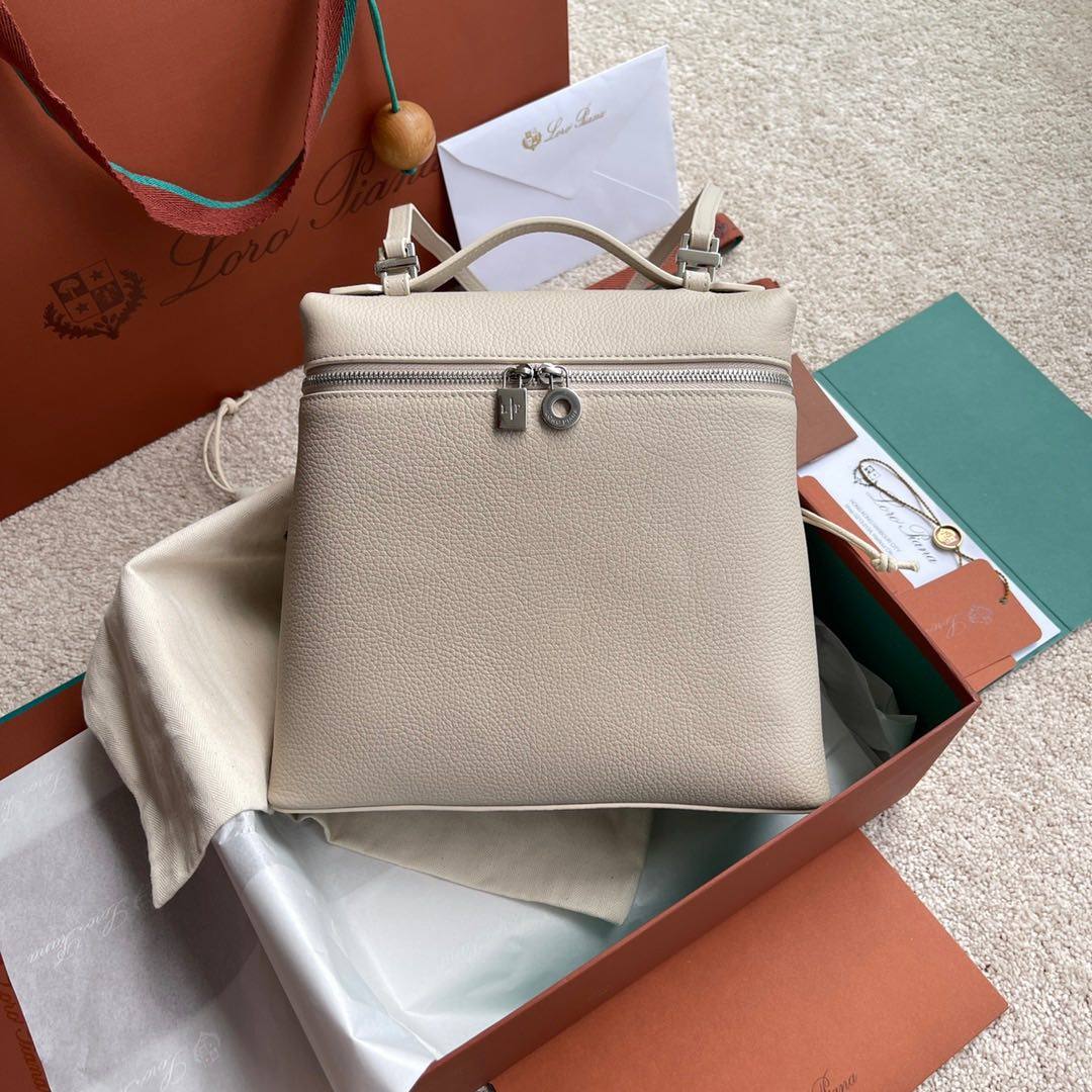 Loro Piana Extra Pocket双肩包还是那样