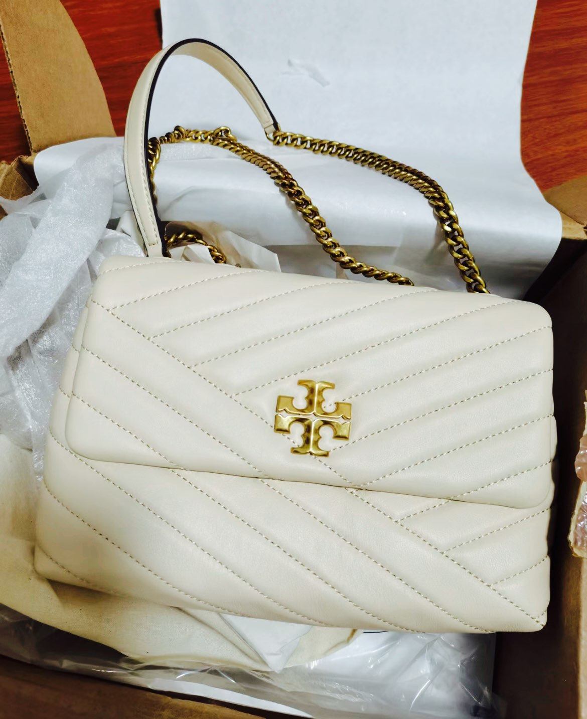 ❤️TB新出的奶油白Kira 真是深得我心，黑色更经典，但是