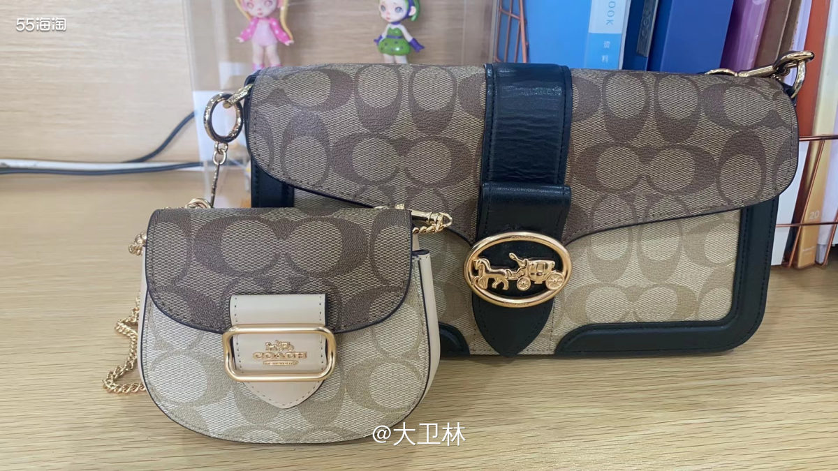 上个月的时候客户买的链条小包到啦，看客户的返图，真的超级小。