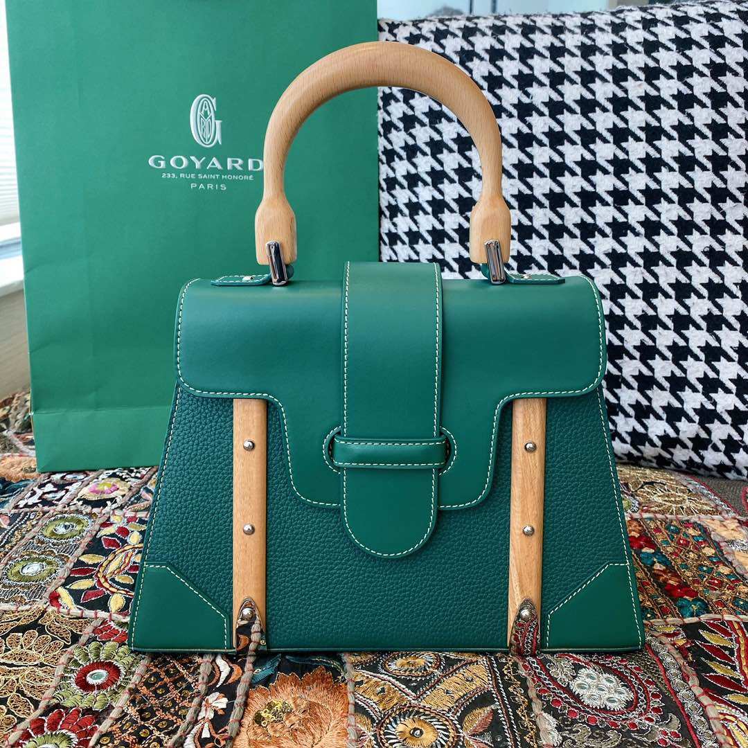 Goyard Saigon手提包女生的包柜怎么能少得了一款绝